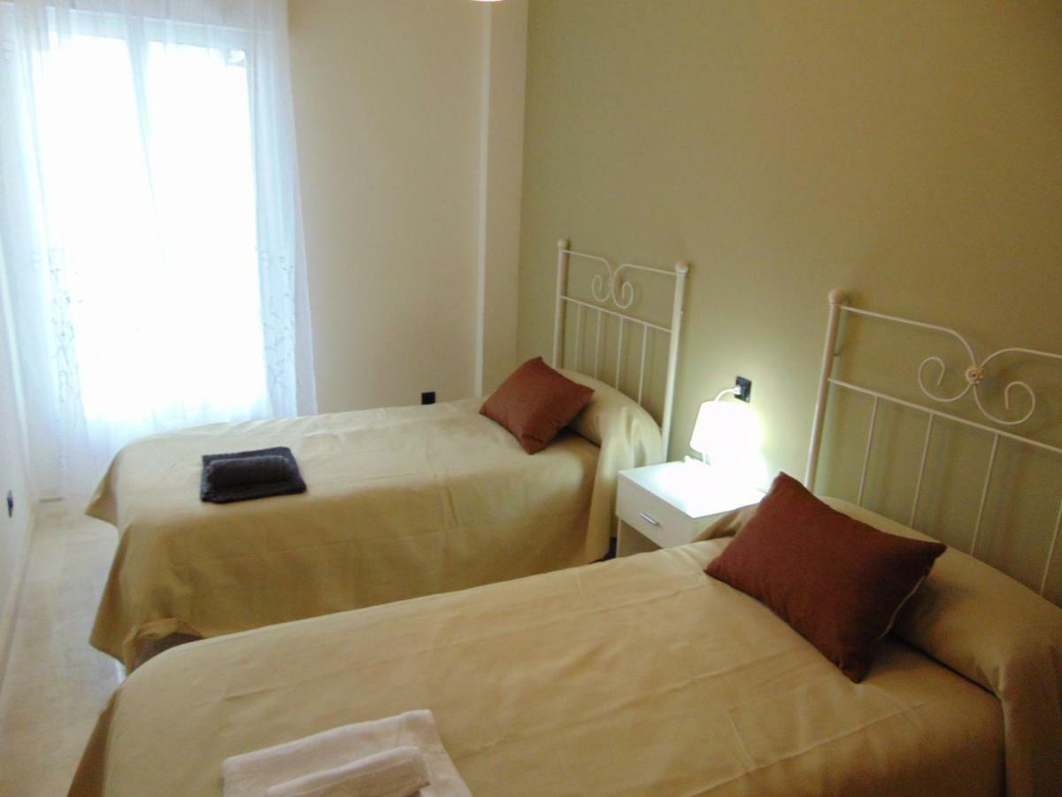 Vivienda Turistica Bufer Apartment Ubeda  Bagian luar foto